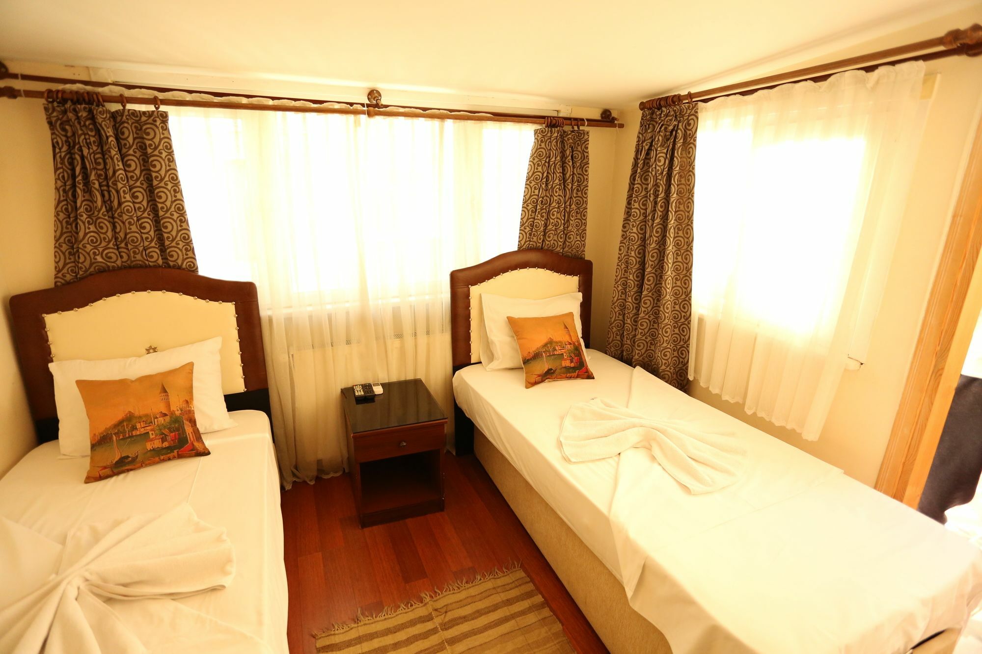 Dos Hermanos Hotel Stambuł Zewnętrze zdjęcie